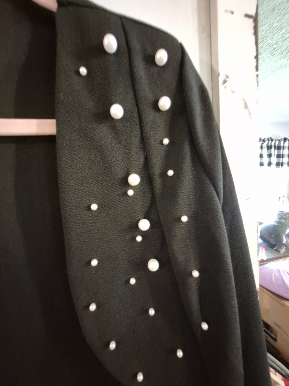 SHEIN brand cropped jacket featuring black fabric adorned with pearl bead embell - Picture 3 of 7